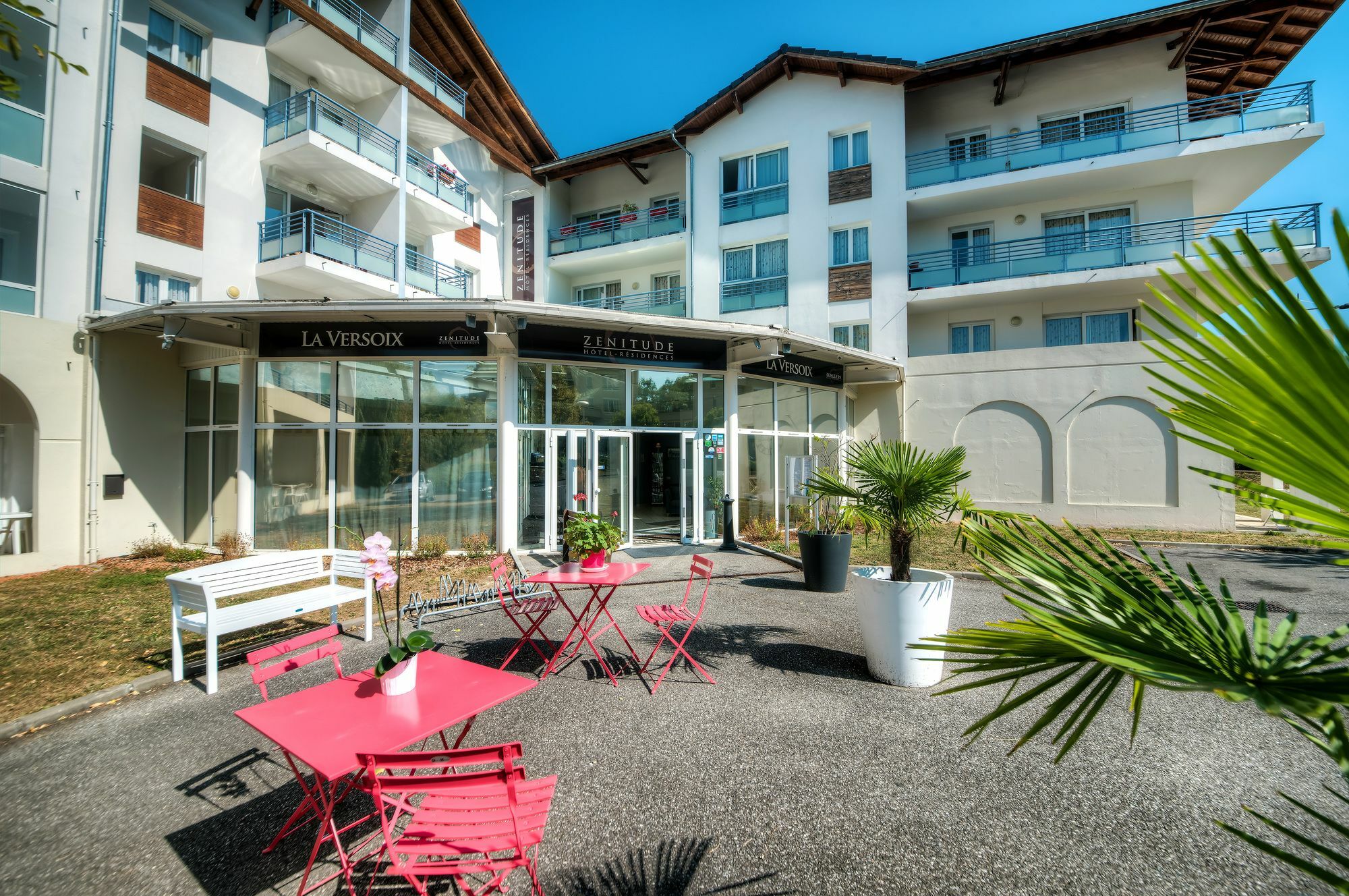 Zenitude Hôtel-Résidences La Versoix Divonne-les-Bains Exterior foto